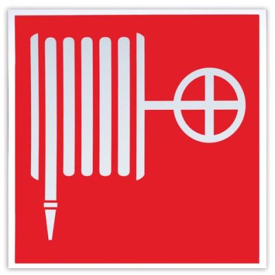 Знак пожарной безопасности «Пожарный кран», 200х200 мм, самоклейка, фотолюминесцентный